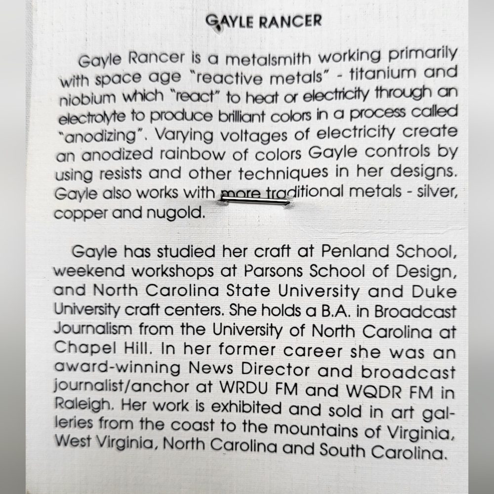Colorful Gayle Rancer Butterfly Broach - Picture 2 of 2